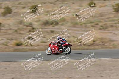 media/Apr-20-2025-AHRMA (Sun) [[393a79c373]]/Race/Group 11 early race/Turn 4b/